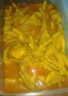 Ceker bumbu kuning pedas
