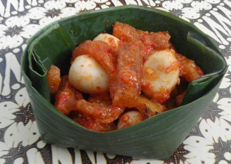 bahan dan cara membuat ??Sambel goreng cecek + telur puyuh??