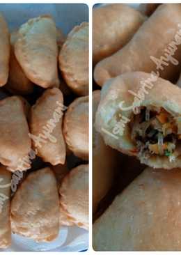 Panada (pastel roti isi ikan)