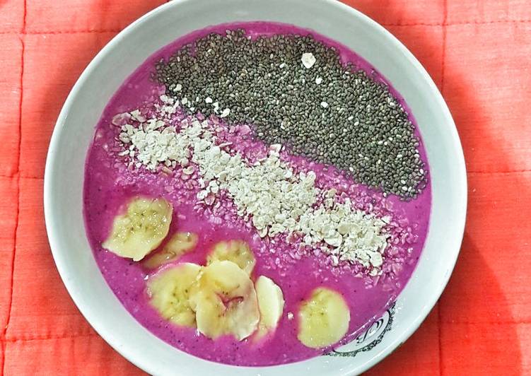 resep Dragon Fruit Smoothie Bowl