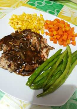 Salmon Steak with Blackpepper Sauce