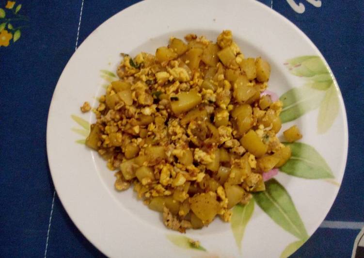Isi Martabak Kentang Telur
