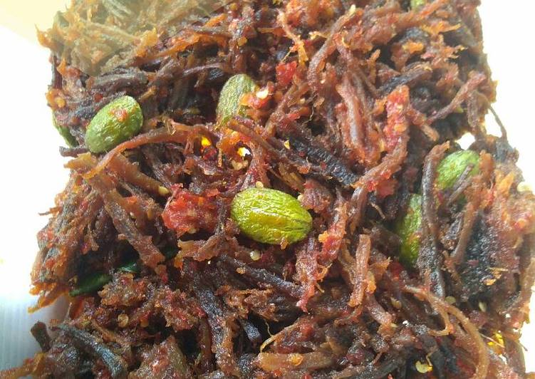 gambar untuk resep Sambal goreng daging suwir pete