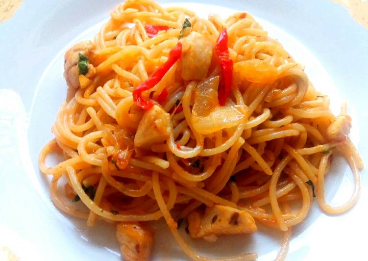 resep makanan Spaghetti Aglio Olio Ayam Pedas