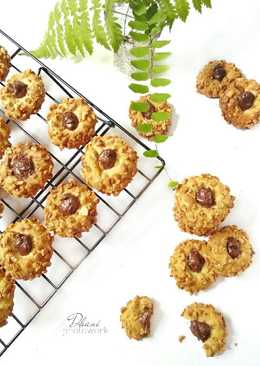 Chocolate Peanut Thumbprint Cookies (#pr_kuekering)