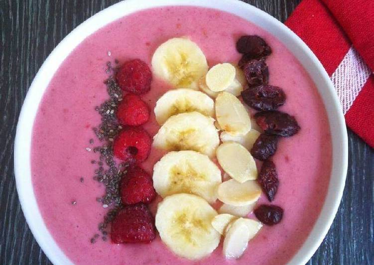 gambar untuk cara membuat Raspberry & Banana Smoothie Bowl (Pr_Smoothies)