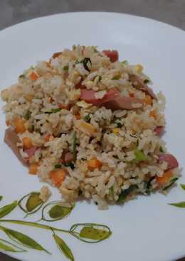 Nasi goreng sosis seledri