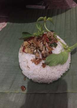 Nasi uduk bakar teri tumis