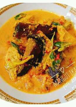 Mangut ikan pari asap