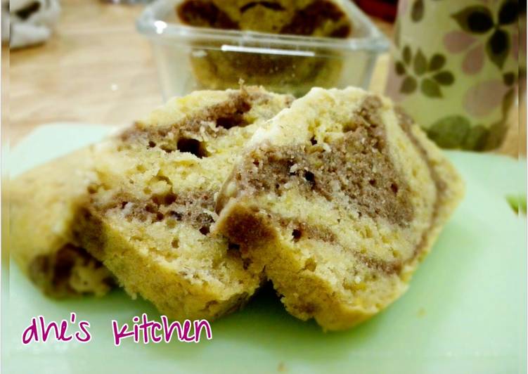 Resep Banana cake coklat keju kukus - dhe's kitchen (Subandhini A.P)