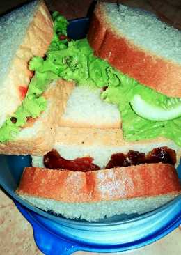 Burger roti tawar simple