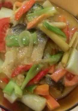 Bandeng bumbu acar kuning