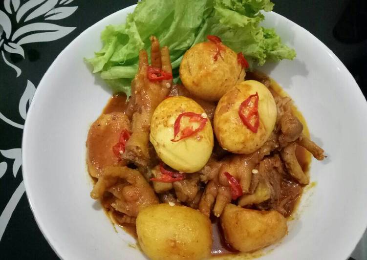 resep makanan Telur Ceker ayam kentang bumbu kecap wanginya yg khas ??