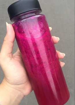 Dragon fruit with lemon orange juice