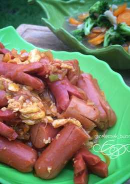 Sausage Barbeque with scrambled eggs