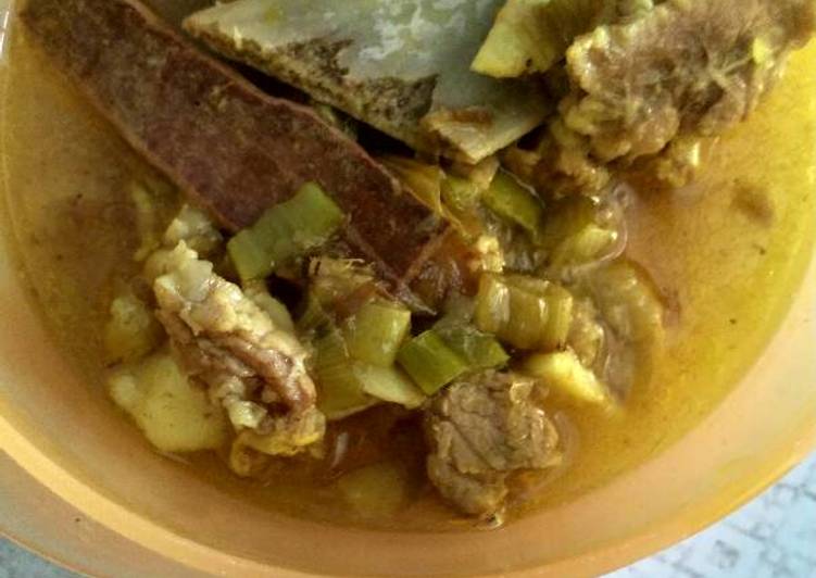 gambar untuk cara membuat Gulai Iga Sapi sederhana