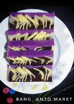 Puding Cokelat Lapis Biskuit Ubi Ungu