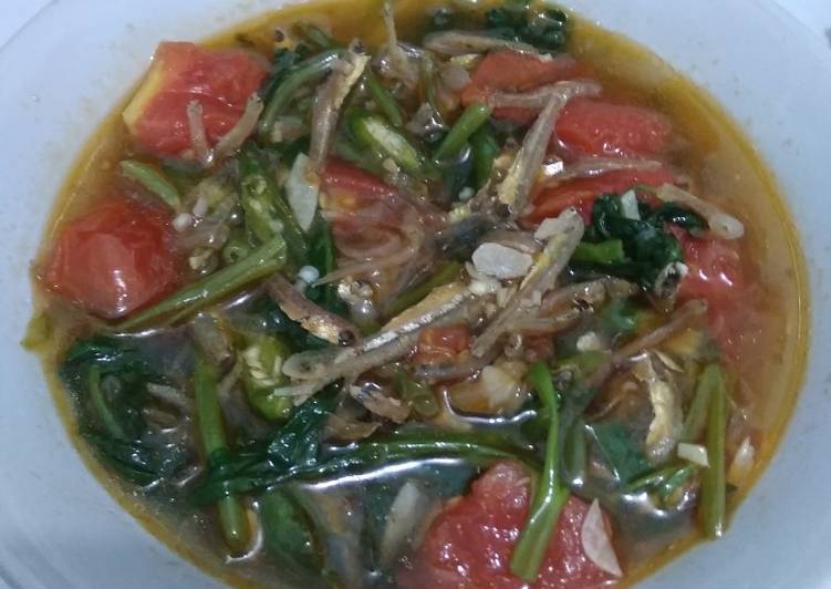 gambar untuk resep makanan Tumis Kangkung Teri Simple