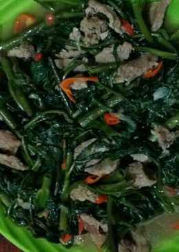 Tumis kangkung daging sapi