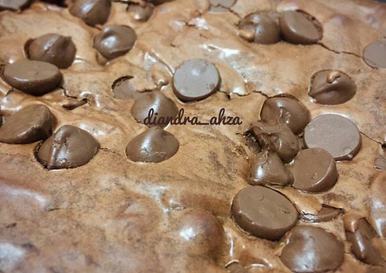 Resep Super fudgy brownies Oleh Putri sekarsari(ahza diandra alfarizqi)