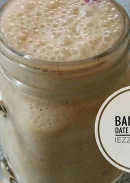 Banana and Date Milkshake