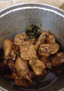 Ayam dan tempe bacem
