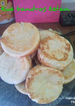 Kue bandros ketan