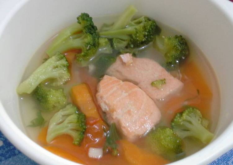  Resep  Sup salmon untuk  anak  usia 1th lebih oleh Dapur 