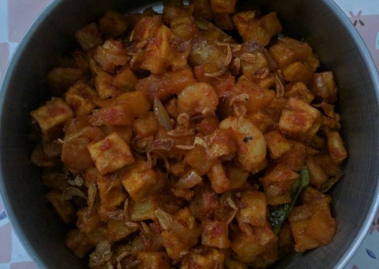 Resep Sambal goreng kentang+udang Karya Beti