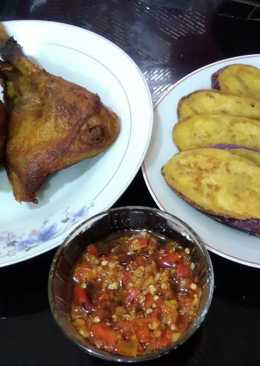 Bebek goreng sambel korek