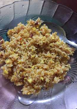 Nasi goreng kunyit