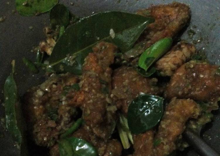 gambar untuk resep Ayam goreng cabe rawit ijo