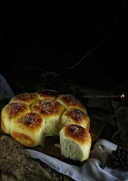 Easy milk bread (Roti manis)