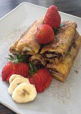 Strawberry Chocolate French Toast Roll Up