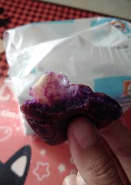 Bola-bola ubi ungu isi Mozarella