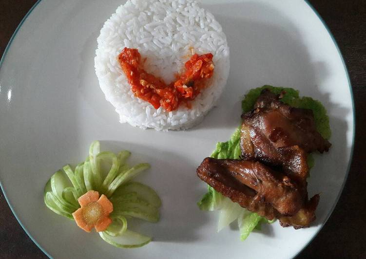  Resep Ayam bumbu empal dgn sambal bawang oleh handayani 