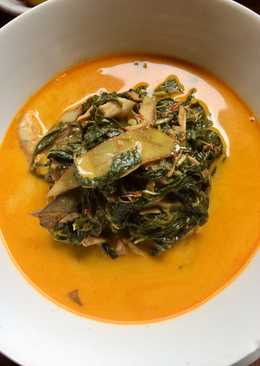 Gulai daun singkong plus jantung pisang