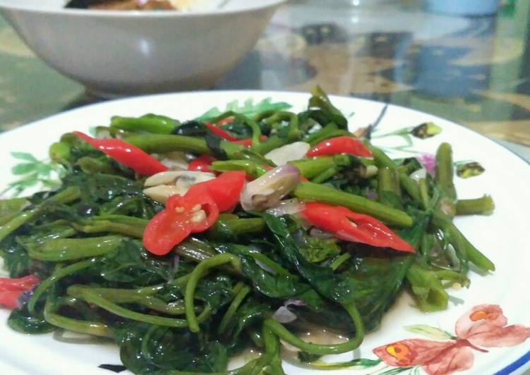 Tumis Kangkung Saus Tiram