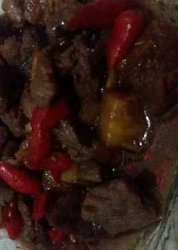 Krengsengan daging nanas