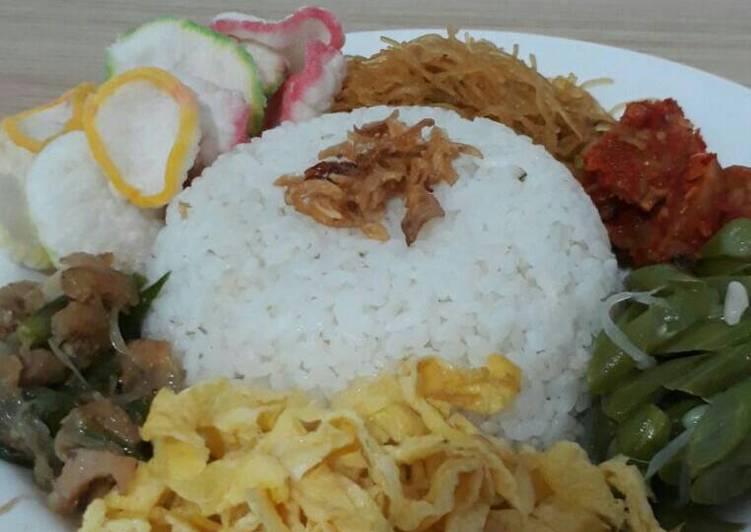 Resep Nasi Uduk Magic com Kiriman dari Dhian Meutia