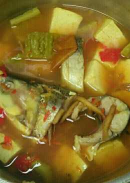 Bandeng masak belacan (pake tahu & pare)