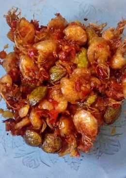 Sambel goreng pete campur udang