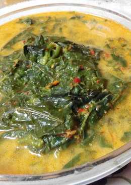 Sayur daun singkong bumbu kuning