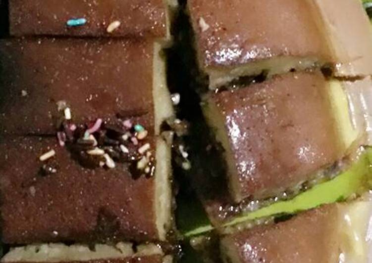 resep lengkap untuk Martabak manis teflon enak banget