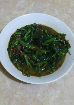 Tumis kangkung balacan