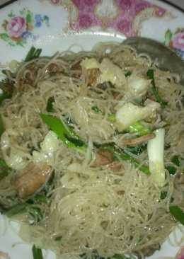 Bihun jagung cah daging sapi