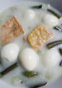 Opor Putih "Telur Puyuh"