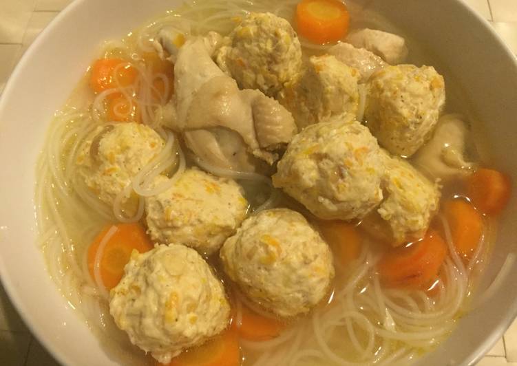 cara membuat Sop wortel bakso ayam