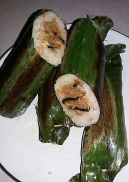 Nasi bakar teri oncom