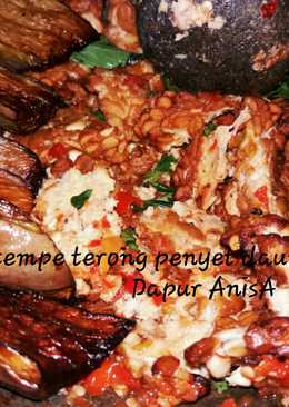 Tempe terong penyet daun kemangi